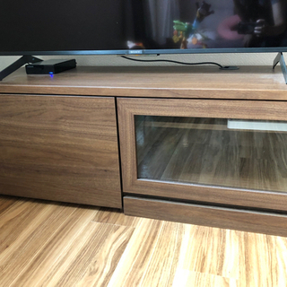 テレビボード