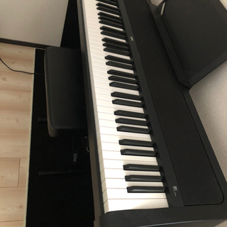 電子ピアノ、防音シート付き