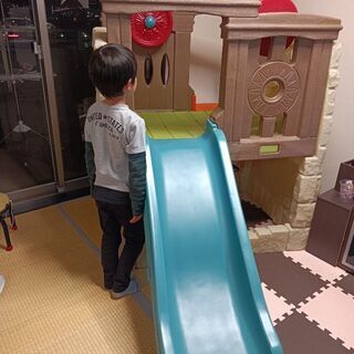 Step2 室内遊具 屋内遊具 屋外遊具 すべり台 ウッドランドクライマーの画像