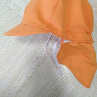 カラー帽子　オレンジ　タレ付き