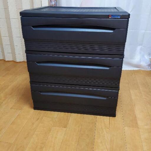 プラスチック製収納ケースタンス