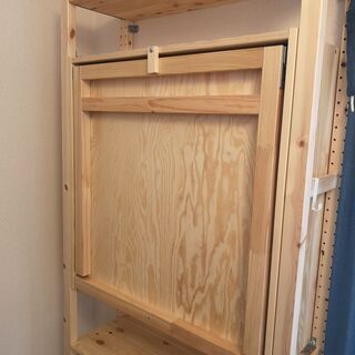 IKEA IVAR 折り畳みテーブル付き　棚の画像
