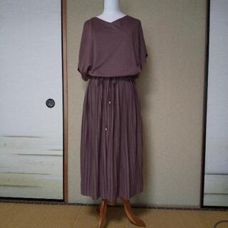 ジャンバースカート？