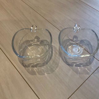 りんご　デザートプレート　ガラス　りんごの器　葉っぱのプレート　レトロの画像