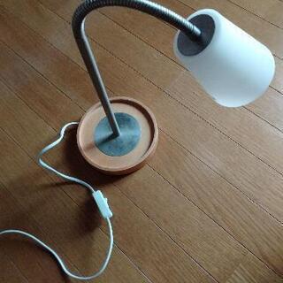 テーブルランプ　IKEA