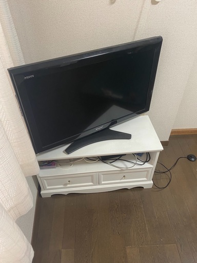 【取引中】シャープAQUOS 32インチテレビ ＋ テレビ台