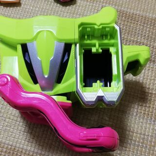 仮面ライダーエグゼイド　変身ベルト DXゲーマドライバー　激打撃斬 DXガシャコンブレイカー　ガシャットセットの画像