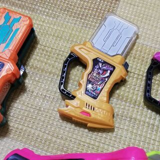 仮面ライダーエグゼイド　変身ベルト DXゲーマドライバー　激打撃斬 DXガシャコンブレイカー　ガシャットセットの画像
