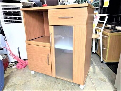 岐阜六条店直接取引歓迎　キッチン家具　料理　家具　調理　収納棚　住まい　キャスター　コンセント