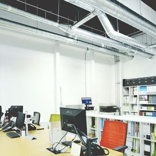 設立したばかりのベンチャー企業！未経験ok◆営業の画像