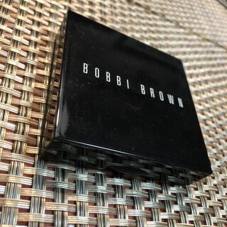 ＃008　【BOBBI BROWN シアーパウダー】ボビーブラウンの画像