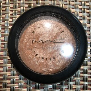  ＃012　【MAC フィニッシュフェイスパウダー】マック