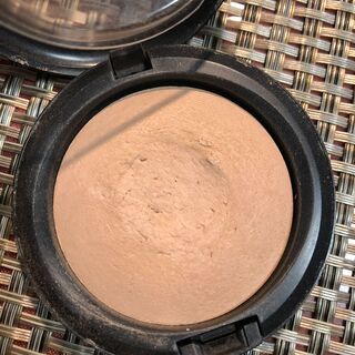 ＃014　【MAC フィニッシュ フェイスパウダー】マックの画像