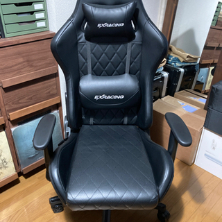 【受付終了】国産メーカーゲーミングチェア 一年使用美品 売りますの画像