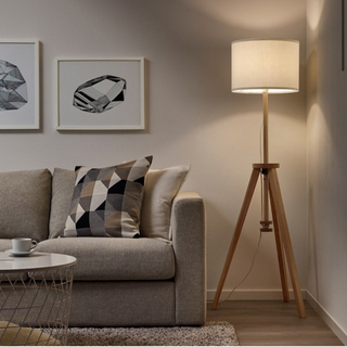 【新品未開封品】IKEA LAUTERS ラウテルス　フロアランプ　アッシュ　ホワイトの画像