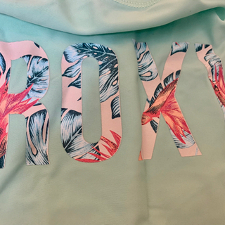 ROXY サイズ100 女の子用　水着&ラッシュガードの画像