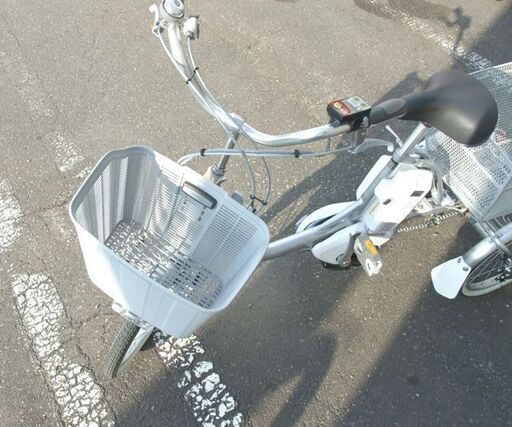 販売済 ブリヂストン電動アシスト自転車 Assista/アシスタワゴン AW114 前18/後16型 内装3段変速 電動三輪車 ☆ P