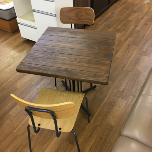 S237   ダイニング3点セット、幅72cm   高さ68cm