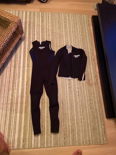 ウェットスーツ　キッズ　LINE  ID deepbox7355まで