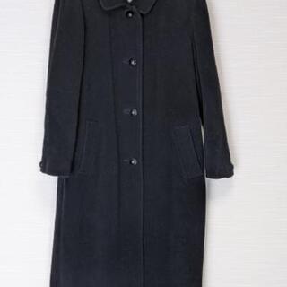 ②レディース冬物　黒コート　重厚感あります。黒の画像