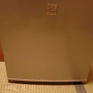 小型冷蔵庫45㍑一人暮らしやセカンド冷蔵庫に