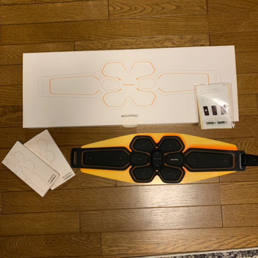 【大幅値下！】シックスパッド アブズベルト 純正ジェルパッド2個付き