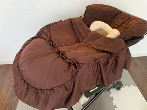 コンビ　combi ネムリラ　オートスウィング　ハイローチェア