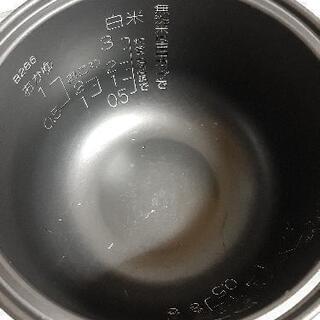 ZOJIRUSHI象印 炊飯器 NS-NE05 2015年製の画像