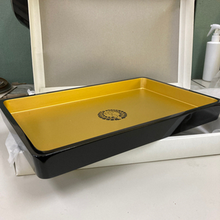 新品　おぼん　プレート　漆器　贈答品　サイズ幅約32cm 縦約23cm 厚み約3.5cm の画像