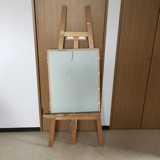 絵画用のイーゼル