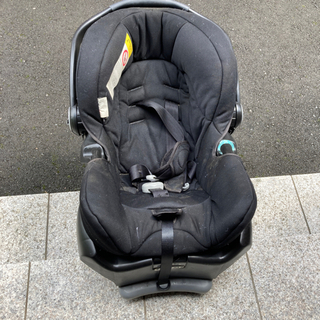 チャイルドシート差し上げます