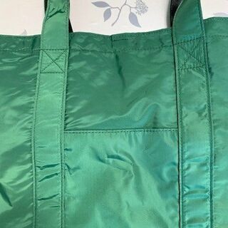 新品未使用品　600円　厚手のトートバッグ　買い物かごにもの画像