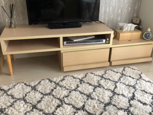 【お譲りします】IKEA テレビ代