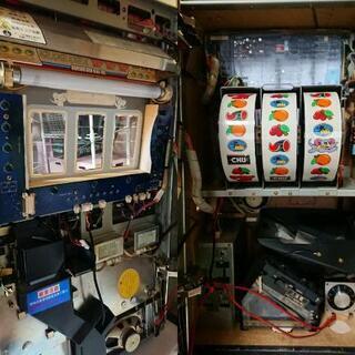 パチスロ    ゲッターマウス２     ４号機     コイン不要機付きの画像