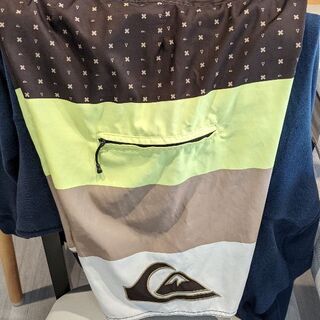 クイックシルバー　水着　サーフパンツ　中古の画像