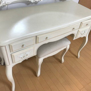 ローラアシュレイ ドレッサーセット