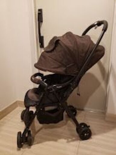 コンビ　ベビーカー 　メチャカルファーストα　CZ-400