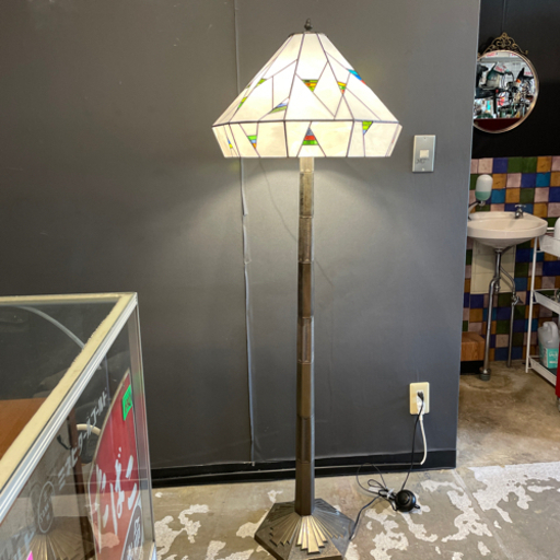 オシャレ♪アンティーク　ステンドガラス　フロアランプ