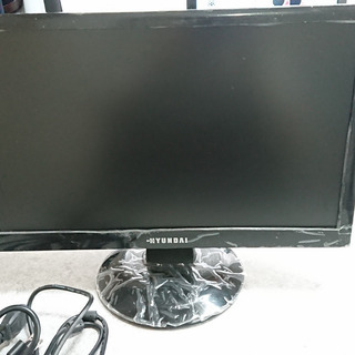 ★HYUNDAI　Q96LD 液晶18.5インチ　ワイドモニタ★
