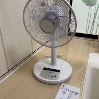 ★美品★ 扇風機（DCモーター／リモコン付き）
