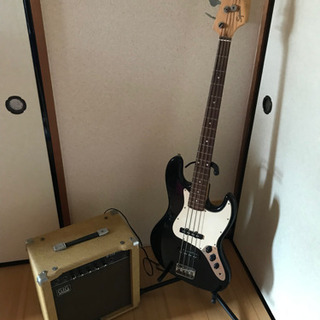 ジャンク品　ベース・アンプ・スタンド・シールド　セットの画像