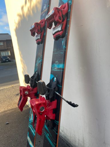 (取引中）ロシニョール【スキー】ツインチップ