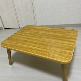 折りたたみテーブル