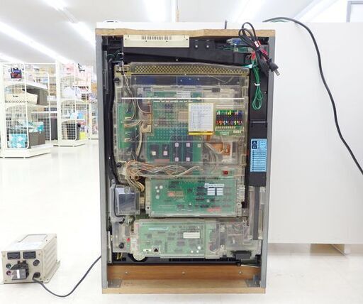 千歳市/恵庭市 SANKYO デジパチ CRAフィーバースレイヤーズ REVOLUTION Y 1/99.9 パチンコ 実機 24V