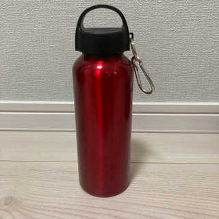 水筒と野菜蒸し器セットの画像