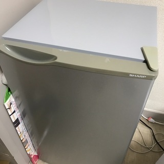 取引完了　SHARP 小型冷蔵庫　0円 すぐに使えます。