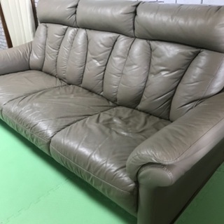 無料中古3人掛け皮ソファー
