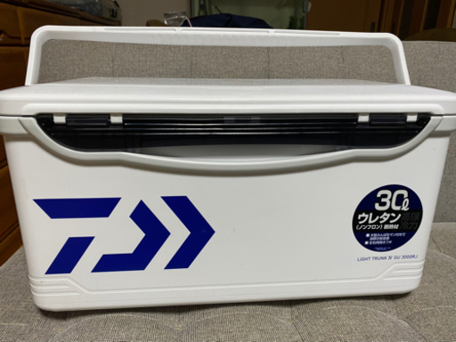 ダイワ　クーラーボックス　　引き取り限定