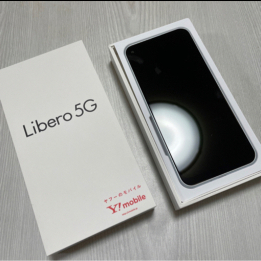 【ほぼ新品】LIbero 5G  ホワイト　スマートフォン