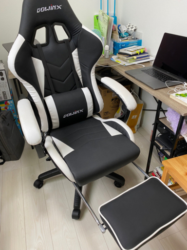 「取引中」デスクチェア　定価2万円で買った新品